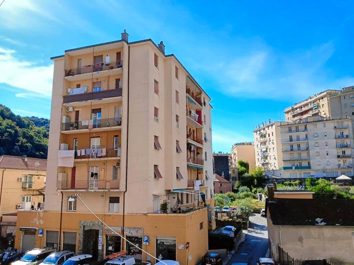 Appartamento trilocale in vendita in Via Elia Bernardini, Molassana, Genova