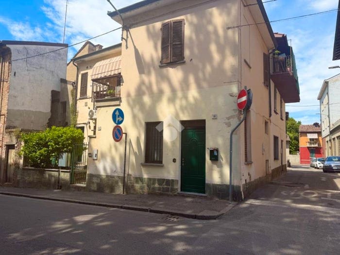 Appartamento bilocale in vendita in Via Alessandro Volta, Centro, Broni