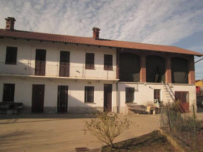 Casa con 6 locali in vendita in Via Pietro Craveri, Centro, Moretta