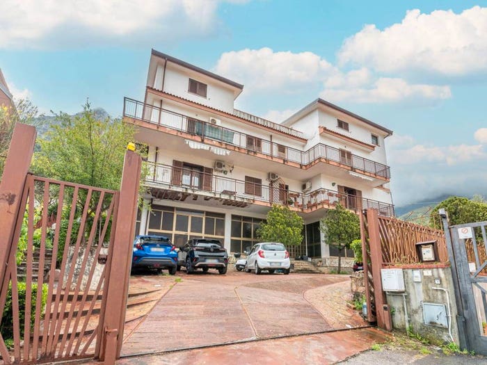 Casa con 5 locali in vendita in Via degli Alpini, Piano Maglio Blandino, Altofonte