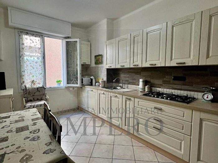 Appartamento con 6 locali in vendita in Via Vittorio Emanuele II, Centro, Bordighera