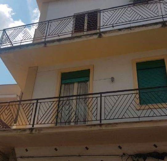 Appartamento trilocale in vendita in Via Tempesta, Centro, Barcellona Pozzo di Gotto