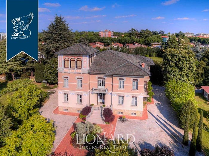 Casa con 6 locali in vendita in Centro, Chiari