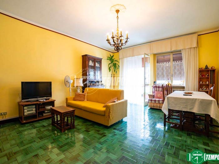 Appartamento trilocale in vendita in Viale Berrini, Centro, Arona