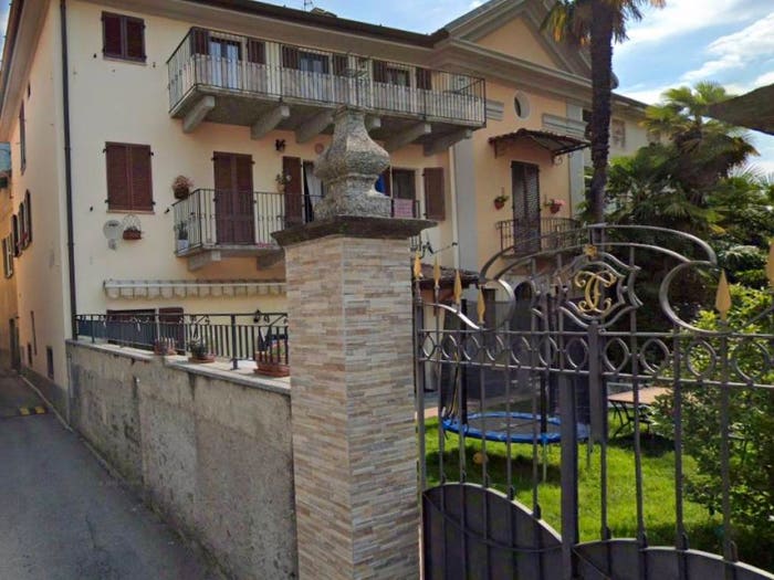 Appartamento quadrilocale in vendita in via Corrado e Giulio Venini, Centro, Porlezza