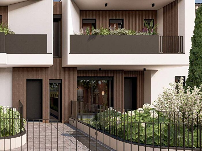 Appartamento quadrilocale in vendita in Via Borgosatollo, Brescia Due, Brescia