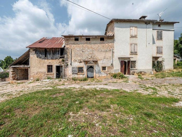Casa con 6 locali in vendita in Contrada Tezza di Sopra, Bosco Chiesanuova