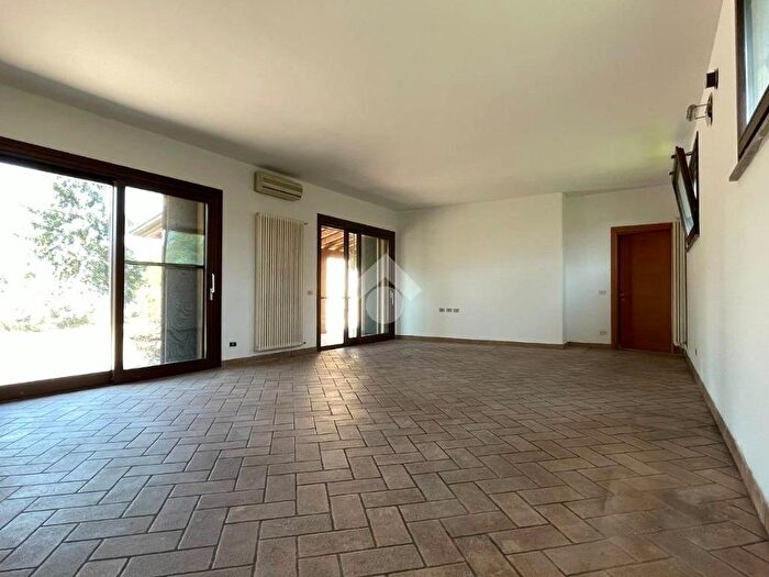 Casa con 6 locali in vendita in Località Domodossola, Domodossola, Sant'Angelo Lodigiano