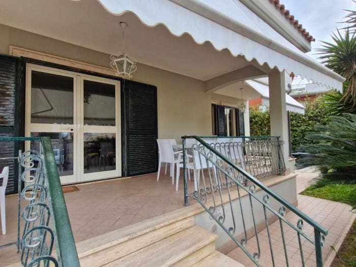 Casa con 6 locali in vendita in Via Lombardia, Marechiaro, Anzio