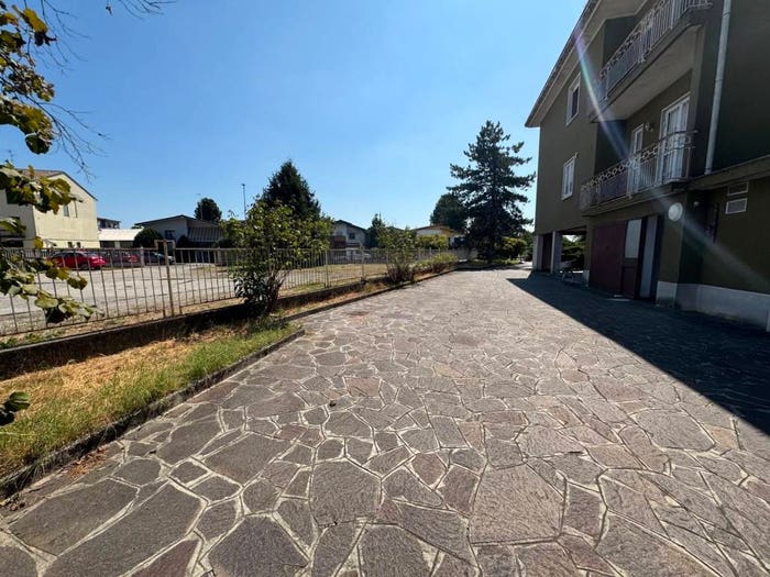 Appartamento con 5 locali in vendita in Centro, Pandino
