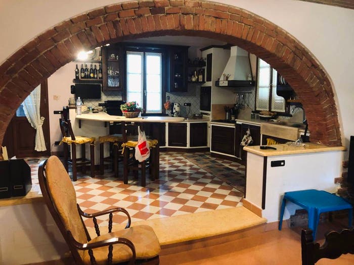 Casa con 6 locali in vendita in San Frediano Sud San Lorenzo a Pagnatico, Cascina