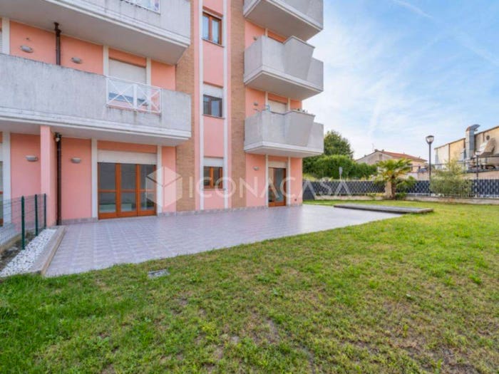 Appartamento quadrilocale in vendita in Via Cristoforo Colombo, San Giorgio Su Legnano