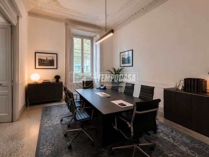 Appartamento trilocale in vendita in Centro, Lecco