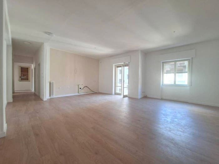 Appartamento quadrilocale in vendita in Via Alberigo Crescitelli, Centro Storico, Avellino