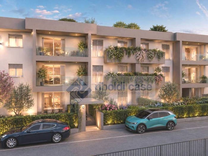 Appartamento trilocale in vendita in via Gianluca Padulli, Cabiate