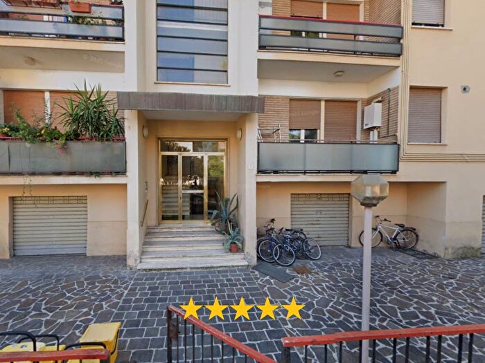 Appartamento quadrilocale in vendita in VIA TOLMINO, Viale Firenze Paciana, Foligno