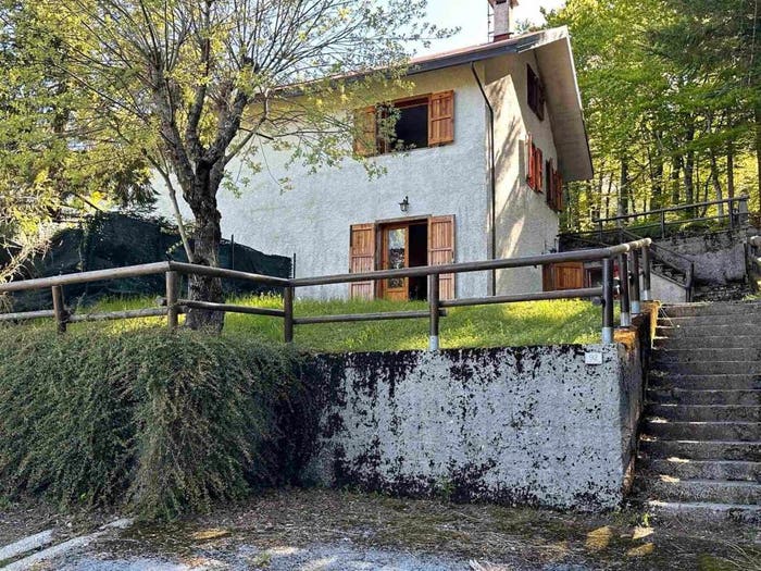 Casa con 5 locali in vendita in Abetone Cutigliano
