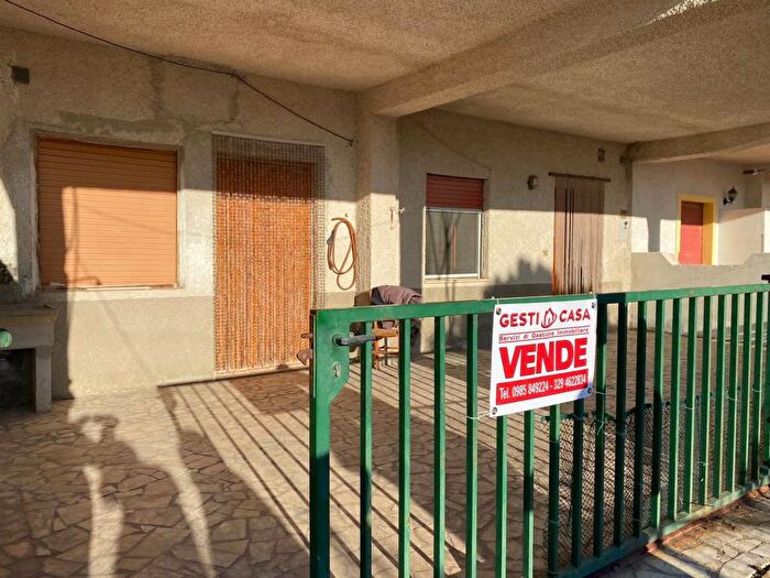 Appartamento trilocale in vendita in Via Lampetia, Cetraro Marina, Cetraro