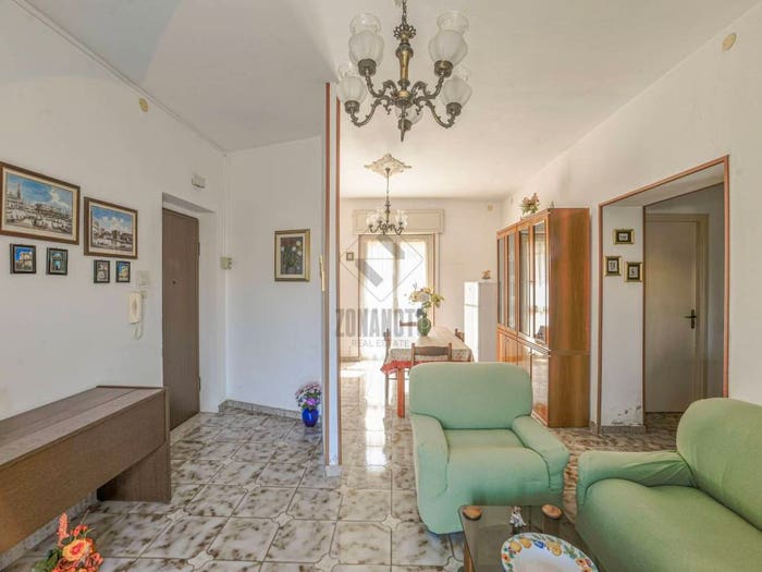 Appartamento quadrilocale in vendita in Via Pavia, Centro, Noto