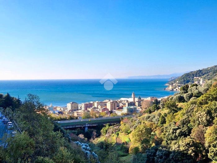 Appartamento trilocale in vendita in Via calamandrei, Voltri, Genova