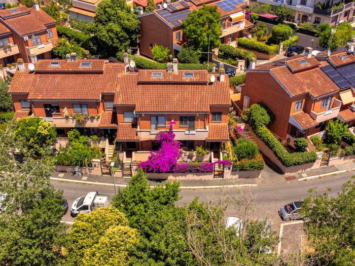 Casa con 5 locali in vendita in Viale Giannantonio Selva, Pisana Bravetta, Roma