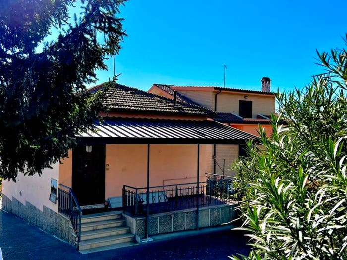 Casa trilocale in vendita in Via dei Frati Crociferi, Cappuccini San Matteo Sperduti, Monterotondo