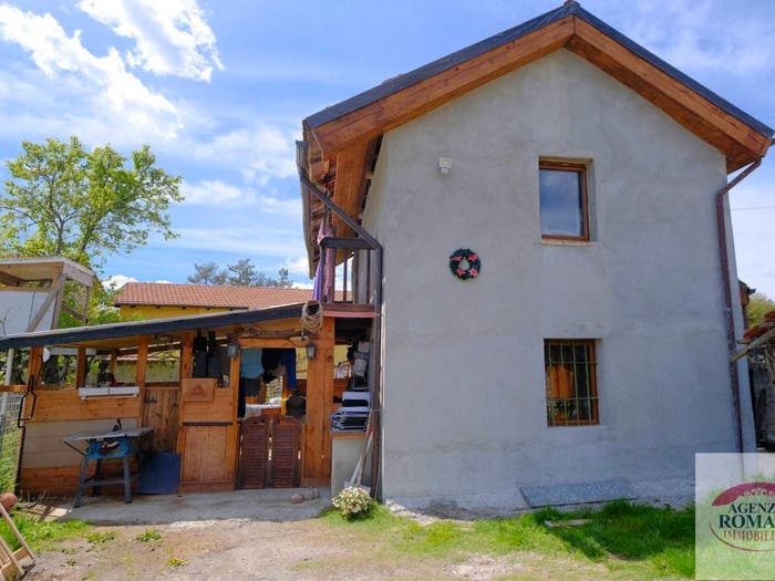 Casa con 5 locali in vendita in Località Ciocchini, Giusvalla