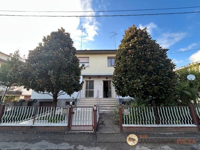 Appartamento quadrilocale in vendita in Via Fantini, Pedagna Monte Catone, Imola