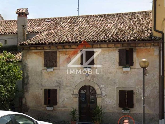 Casa quadrilocale in vendita in Mescolinominelle, Colle Umberto