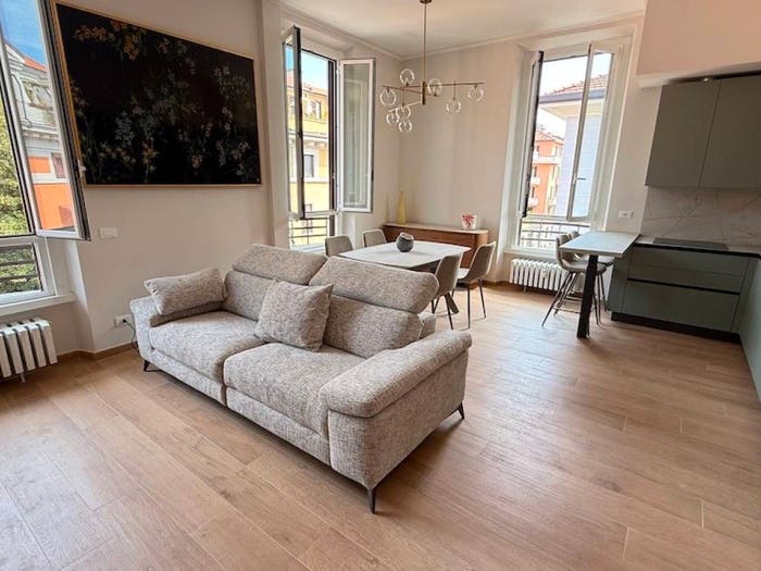 Appartamento trilocale in vendita in Via Ercole Ferrario, Dezza, Milano