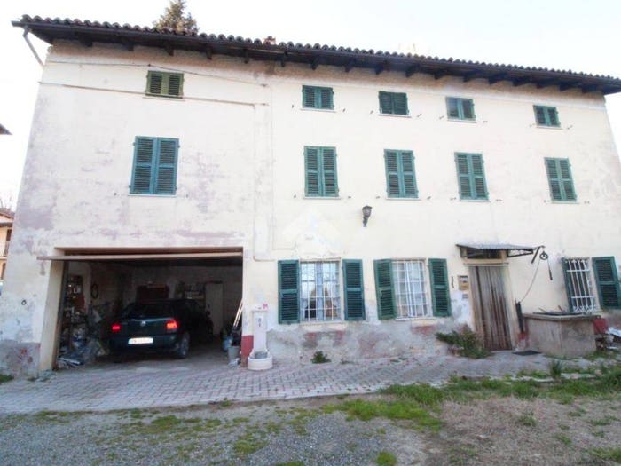 Casa con 6 locali in vendita in Via Cesare Battisti, Maranzana