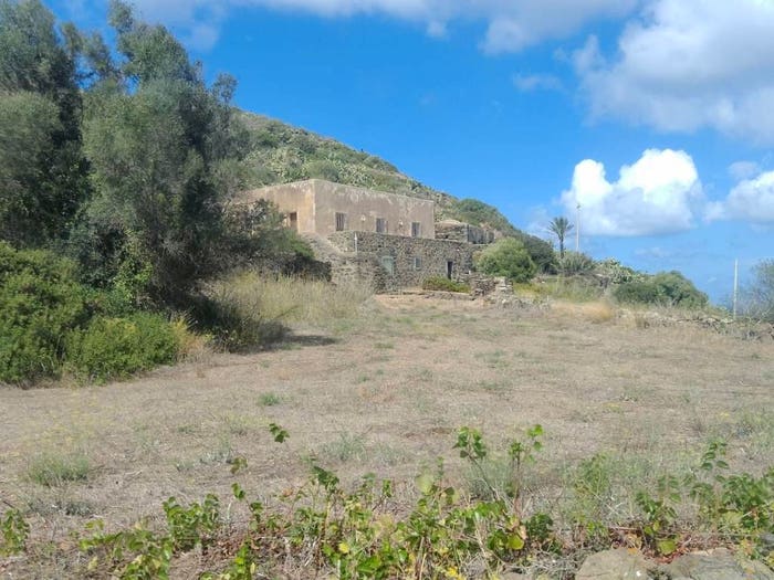 Casa con 6 locali in vendita in Via Madonna della Margana, Pantelleria