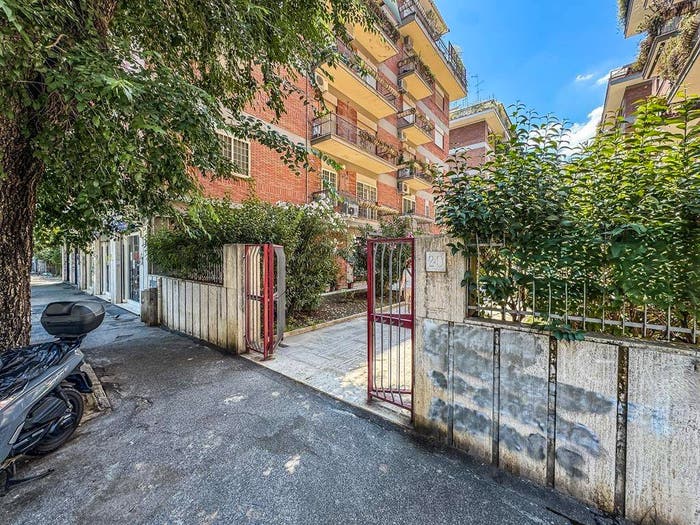 Appartamento quadrilocale in vendita in Via di Donna Olimpia, Monteverde Vecchio, Roma