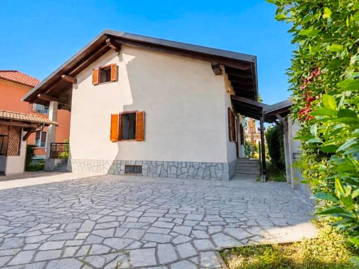 Casa con 5 locali in vendita in Via Bellini, Centro, Orbassano