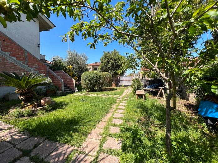 Appartamento con 6 locali in vendita in Via Cantoira, Collina delle Muse, Roma