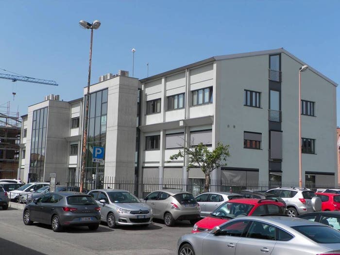 Casa con 6 locali in vendita in Via dell'Acquedotto, San Cassiano, Alba