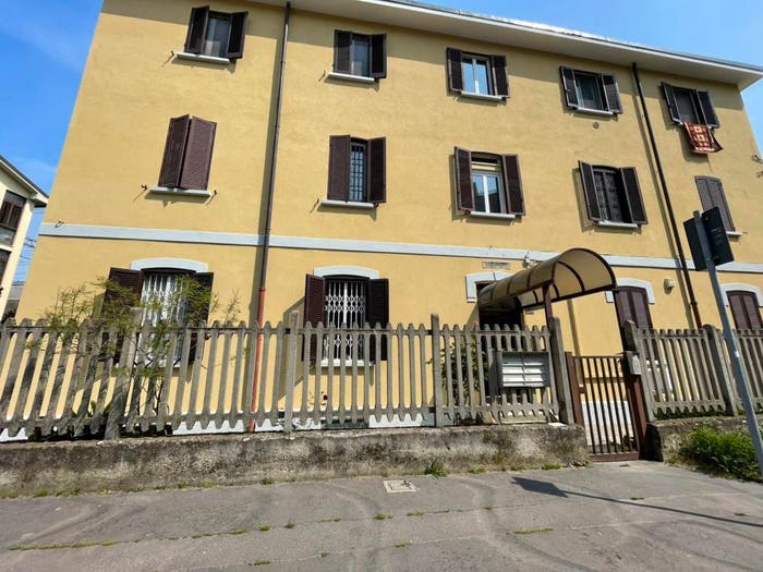 Appartamento quadrilocale in vendita in Via Rosso di San Secondo, Ortica, Milano