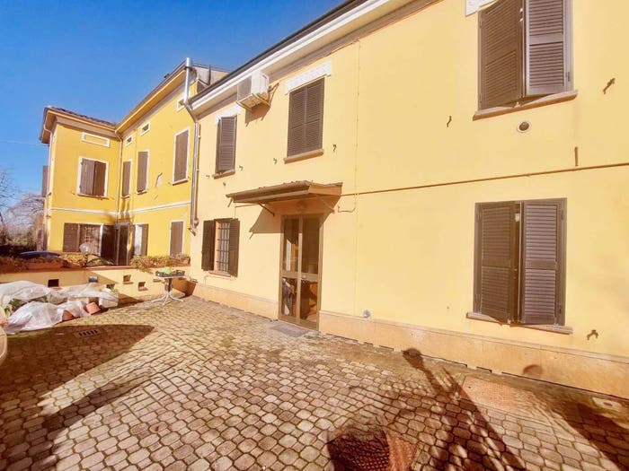 Casa trilocale in vendita in Via Villa Superiore, Centro, Luzzara