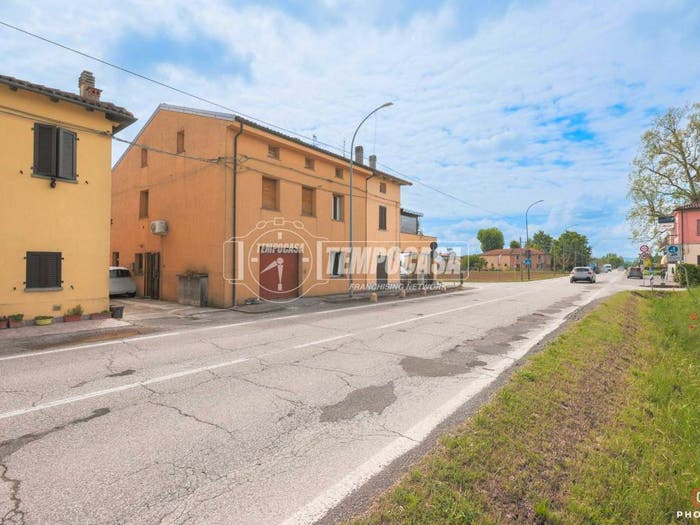 Casa con 5 locali in vendita in Via Zenzalino Sud, Cento, Budrio