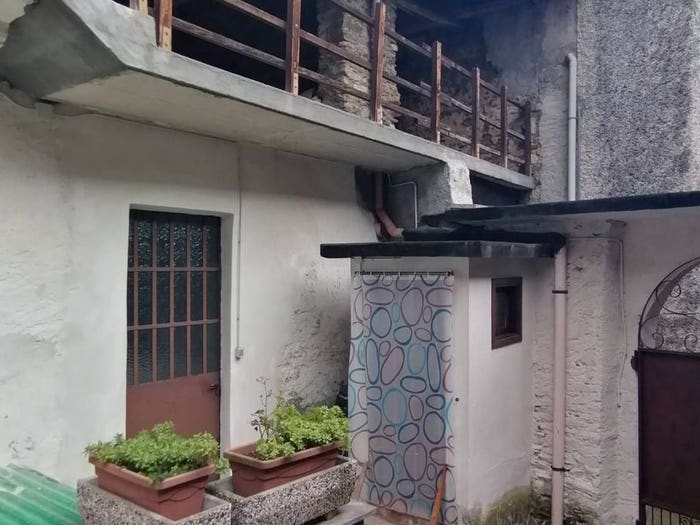 Casa quadrilocale in vendita in Centro, Armeno