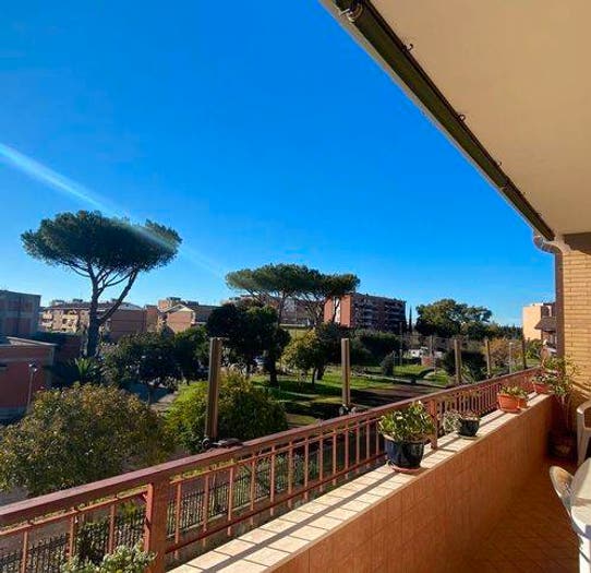 Appartamento con 6 locali in vendita in Via Londra, Quartiere Europa, Latina