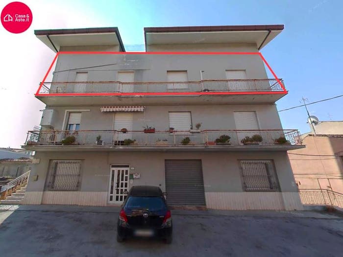 Case in Vendita e in Affitto - 3