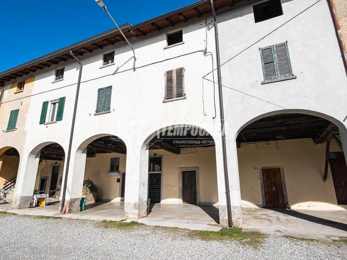 Casa trilocale in vendita in Via Cascina Nuova, Nobile Monguzzo, Monguzzo