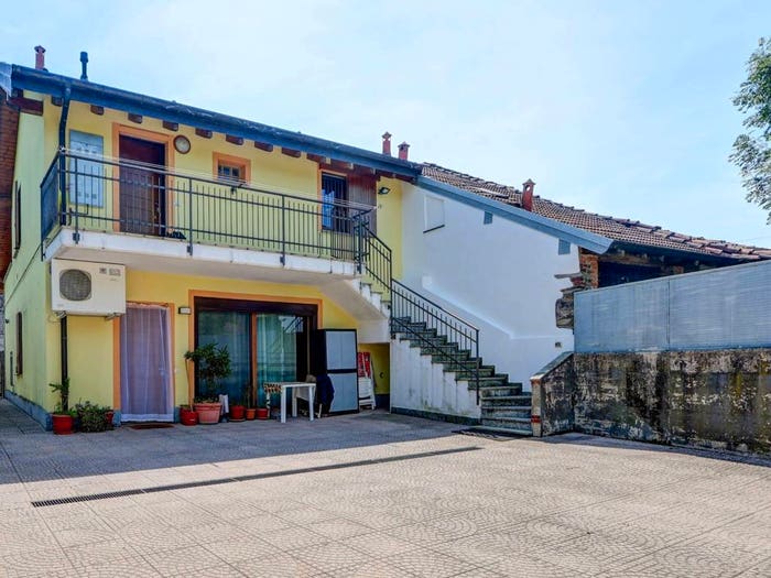 Appartamento bilocale in vendita in Via Roncaglia, Bardello con Malgesso e Bregano