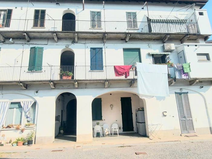 Casa quadrilocale in vendita in Via Settembre, Rovellasca