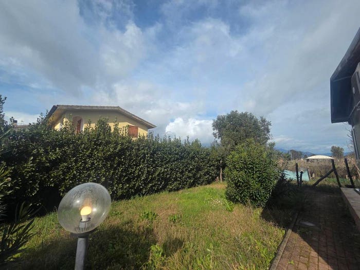Appartamento trilocale in vendita in Strada Le Vedeghe, Borgo Grappa, Latina
