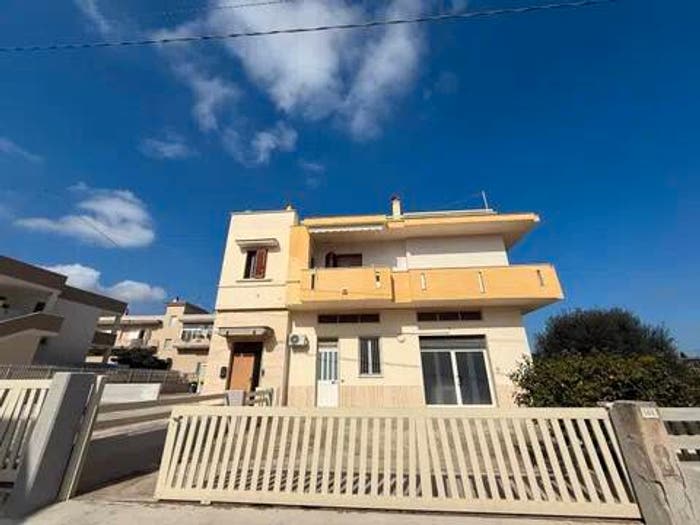 Appartamento quadrilocale in vendita in Via Dei Cipressi No Number, Pezze di Greco Pozzo Faceto Montalbano, Fasano