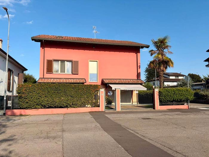 Casa trilocale in vendita in Via Luigi Cadorna, Centro, Mortara