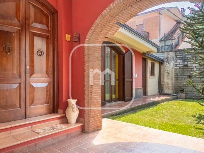 Casa quadrilocale in vendita in Via Giulianello, Centro, Artena
