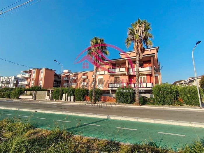Appartamento quadrilocale in vendita in Lido Campomarino, Campomarino